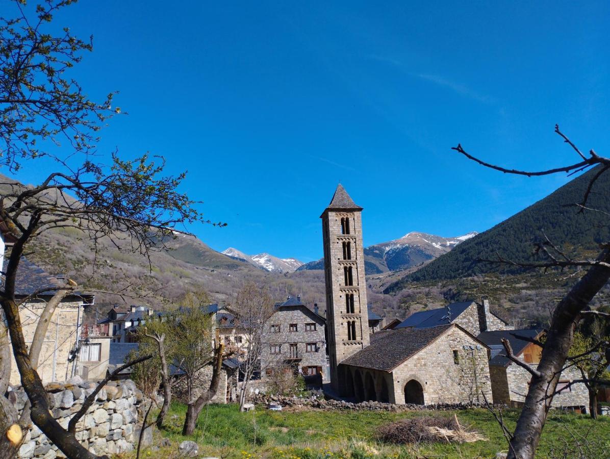 Esqui, Aigueestortes Y Boi-Tauell A Tus Pies En Ebrehogar Pla de l'Ermita Eksteriør bilde